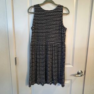 Loft Comfortable Black and White Sleeveless Dress